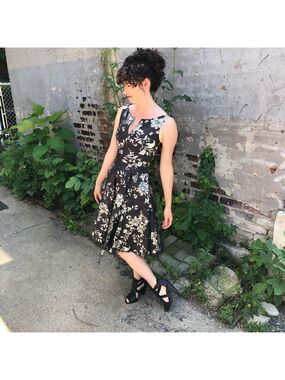 𝅺Anne Klein Metallic Floral Dress